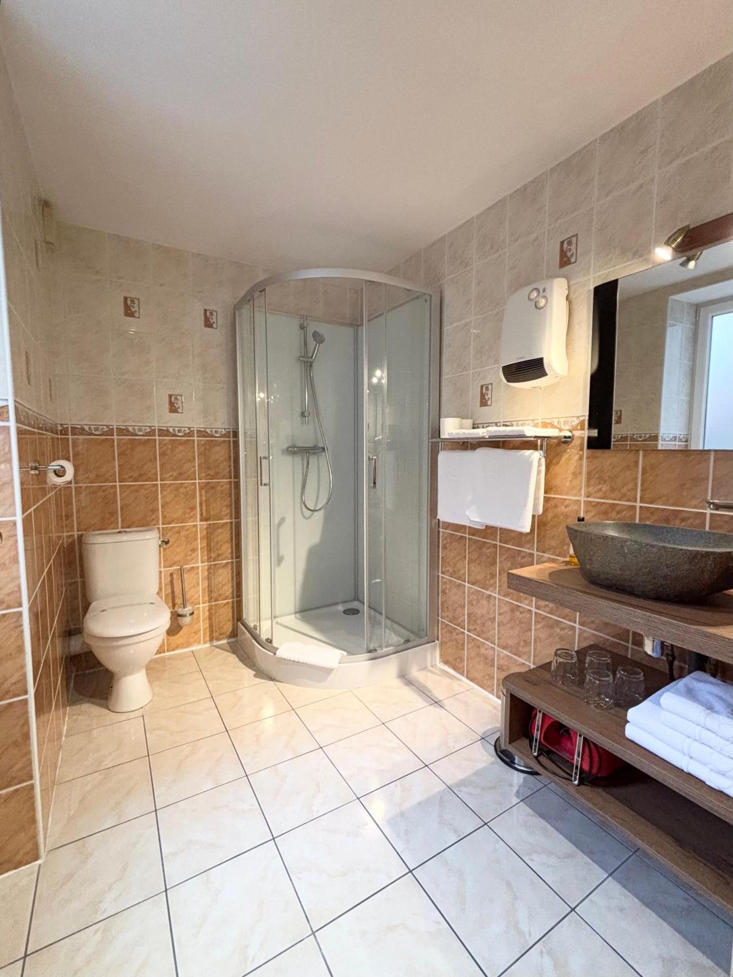 Hotel De La Poste Langres Dış mekan fotoğraf